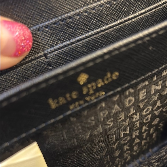 Amazon.com: kate spade new york Spencer Zip Around  Kate Spade Beige and Black Wallet